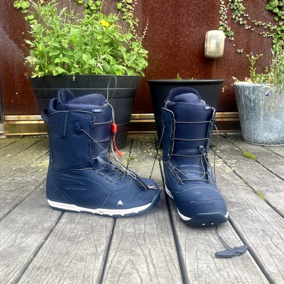 Burton Mens Ruler Snowboarding Boots size 11 - Picture 1 of 4